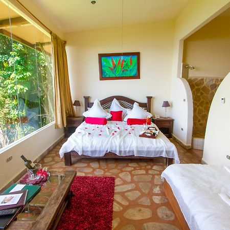 Issimo Suites Boutique Hotel & Spa - Adults Only Manuel Antonio Exteriör bild