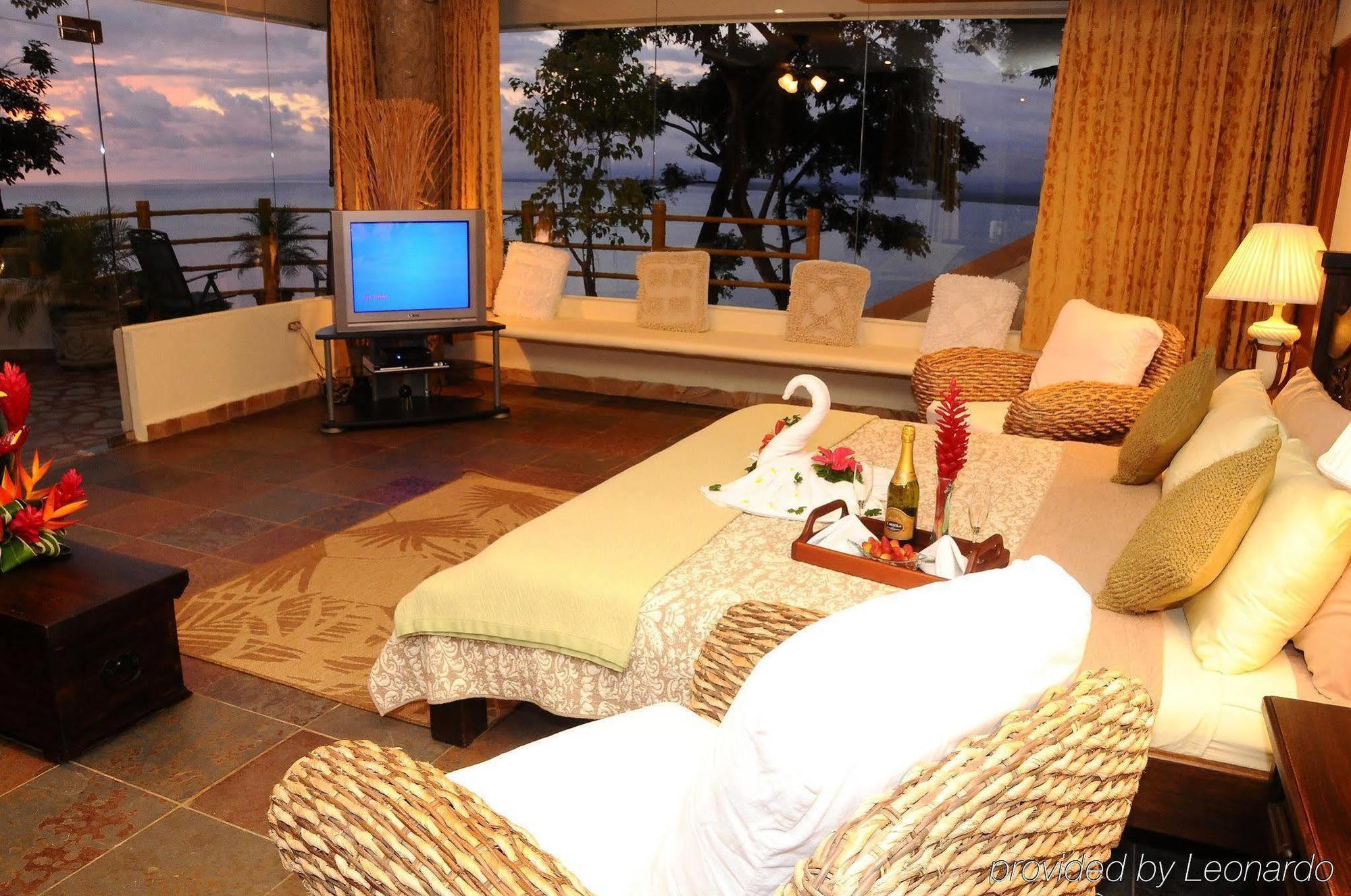 Issimo Suites Boutique Hotel & Spa - Adults Only Manuel Antonio Exteriör bild