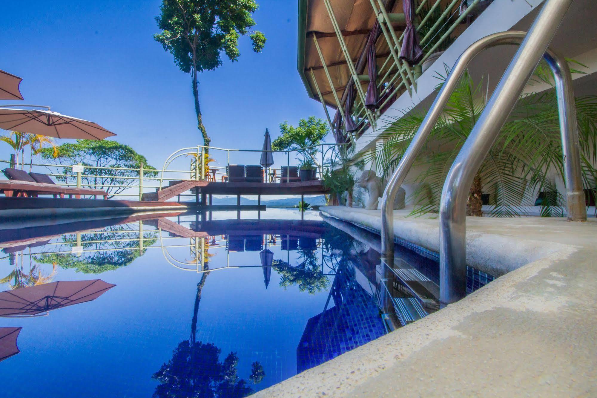 Issimo Suites Boutique Hotel & Spa - Adults Only Manuel Antonio Exteriör bild